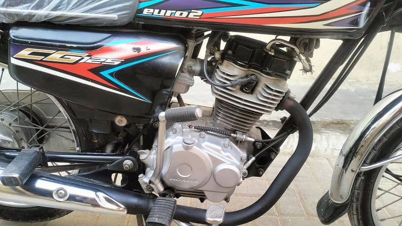 Honda cg 125  model  2019 Black colour  Panjaab number  First owner 6