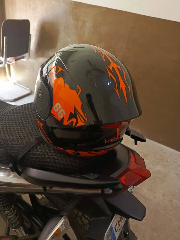 Brand new Helmet 4