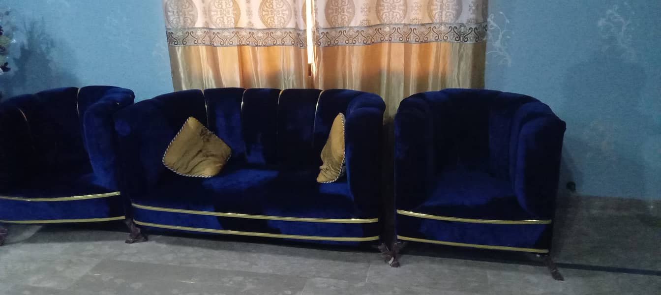 Sofa set 0