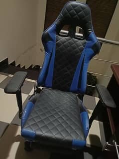 Urgent Sale: Global Razer Gaming Chair – Great Condition