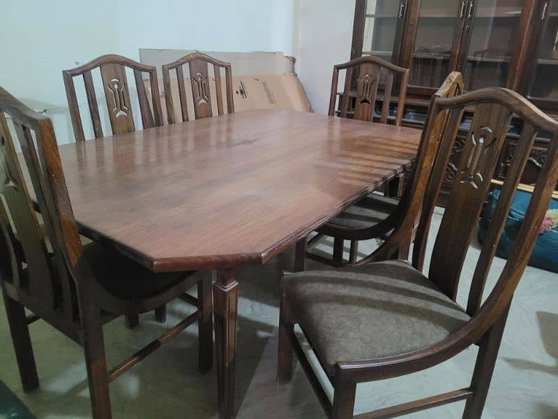 table and six chairs 0