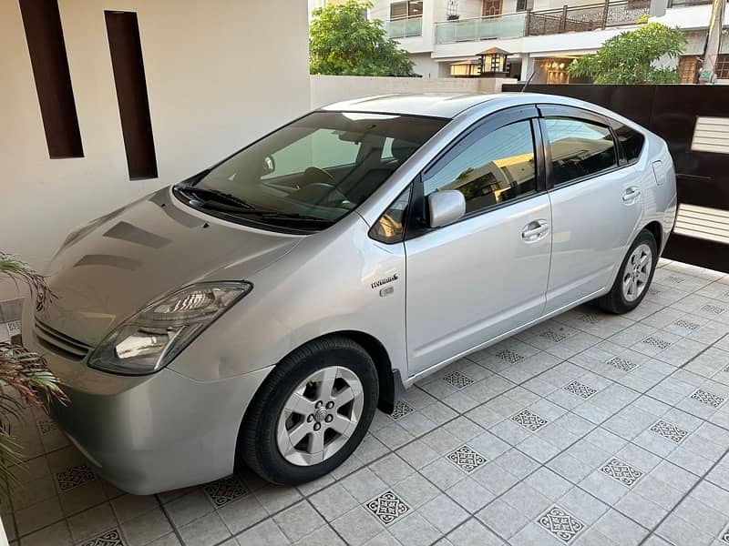 Toyota Prius 2014 3