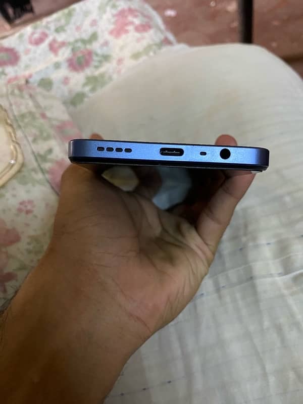 realme C63 0