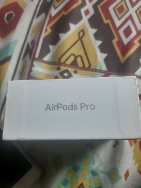 Apple Air Buds 2nd Genration 3