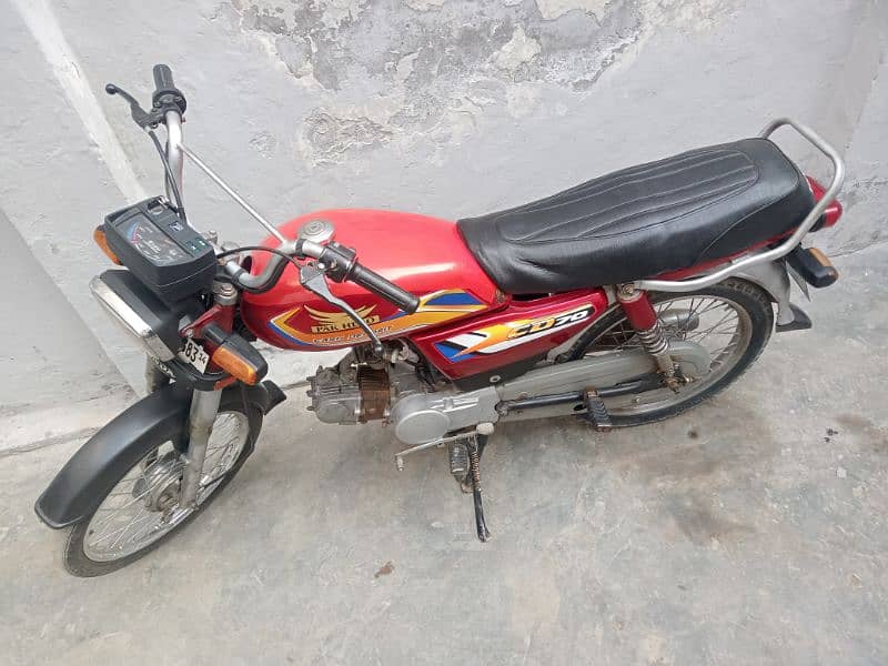 Pak Hero 70 model 2014 bike in good condition 14