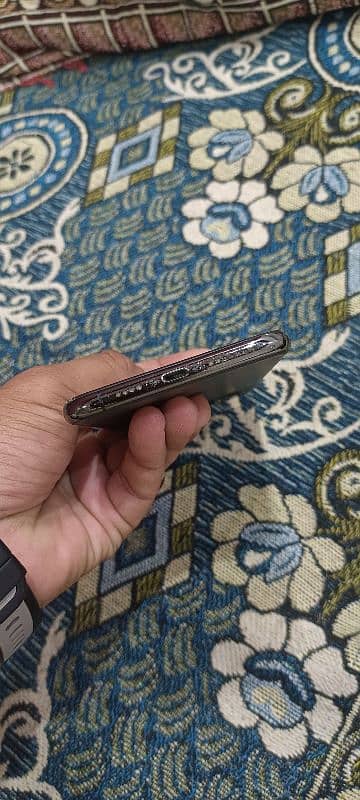 iphone 11 pro max for sale 5