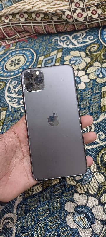 iphone 11 pro max for sale 7