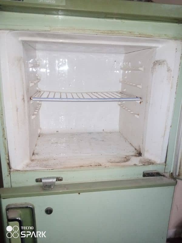 Toshiba old fridge read ad 2