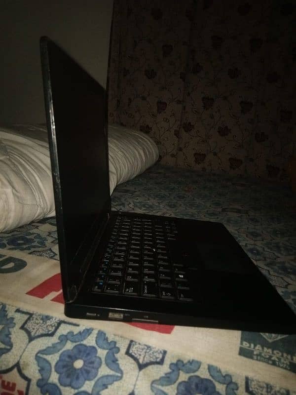 Dell Latitude 5480 Core i5 6th Generation 8 gb Ram 256 gb SSD 0