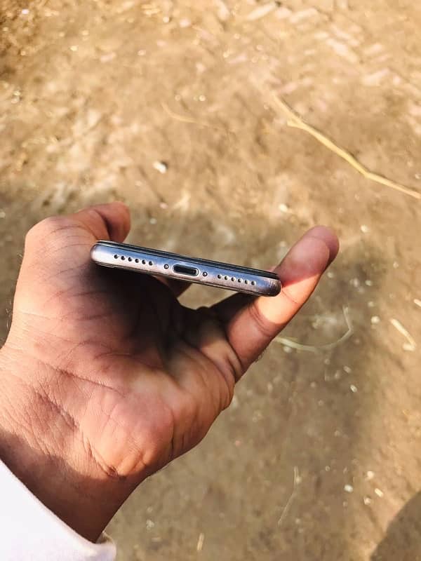 iPhone 8 Pta approved 6