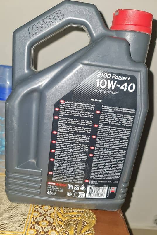 Motul 2100 Power Plus Car Oil 1