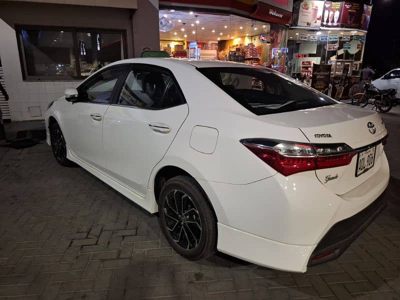 Toyota Corolla Altis 2023 3