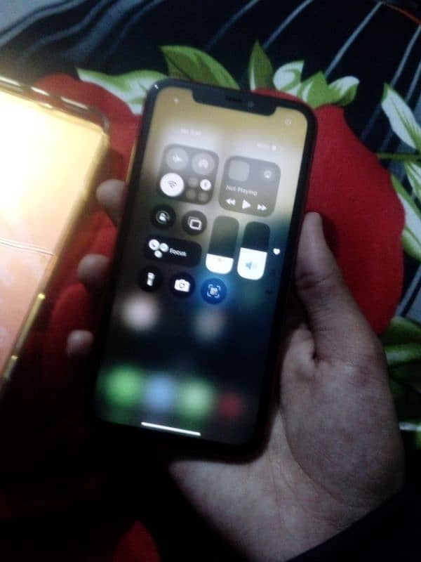 iphone 11 64gb non 1