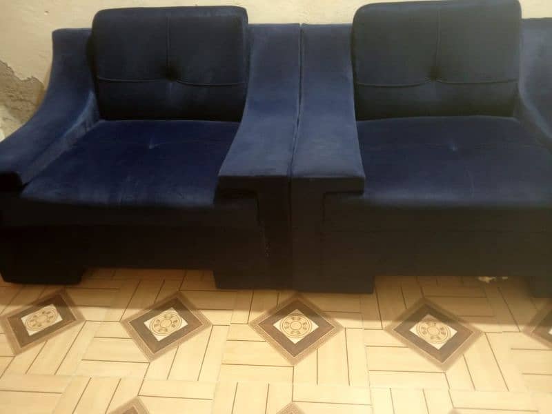 Urgent Sale 5 Seater Sofa Set 2