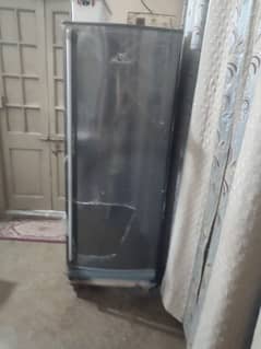 dawlance vertical freezer