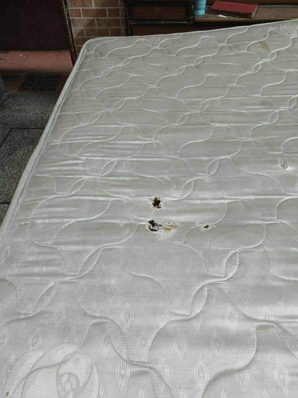 single spring mattress 2