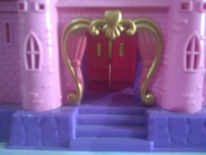 doll castle for sale only 1300 pkr 3