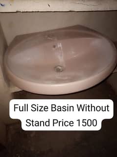 Wash Basin in good condition (Total 3 Basins ha)