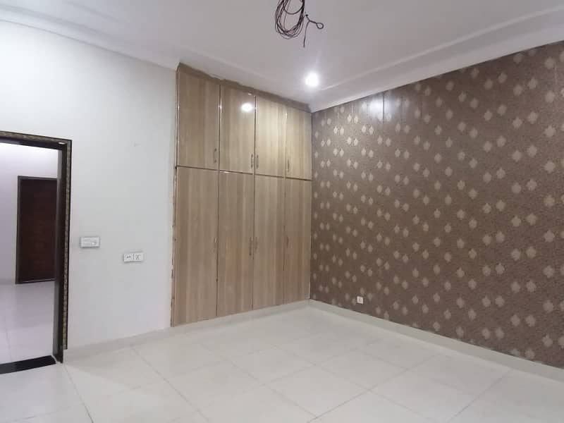 A Well Designed House Is Up For sale In An Ideal Location In Gulshan-e-Ravi 0