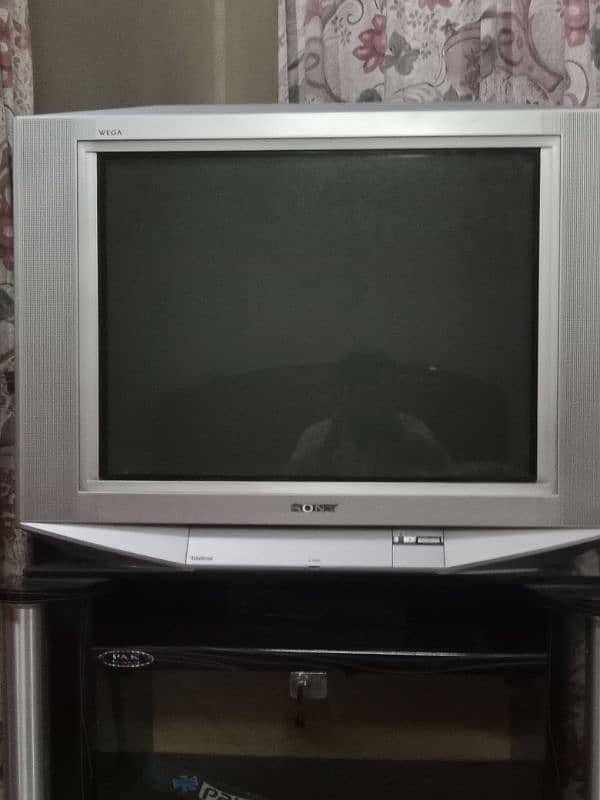 new sony tv for sale with his trauly set 0