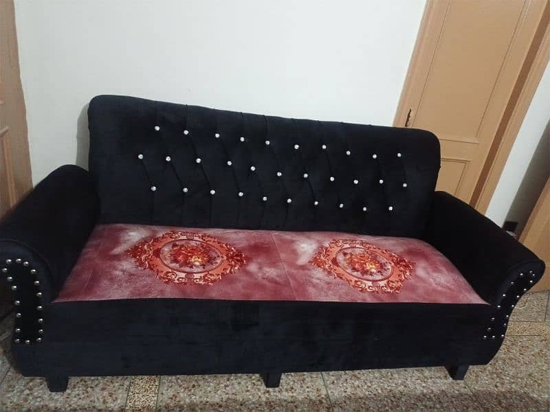 3 Seater Luxury Sofa for Sale 1