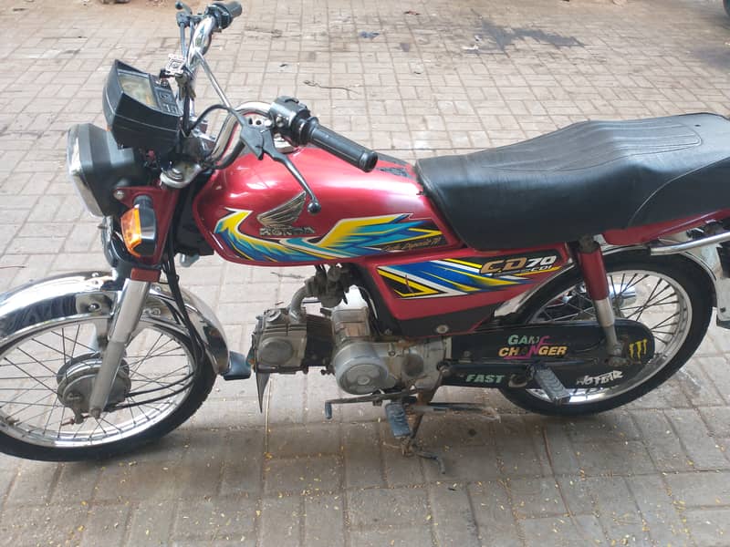 Honda CD 70 2021 3