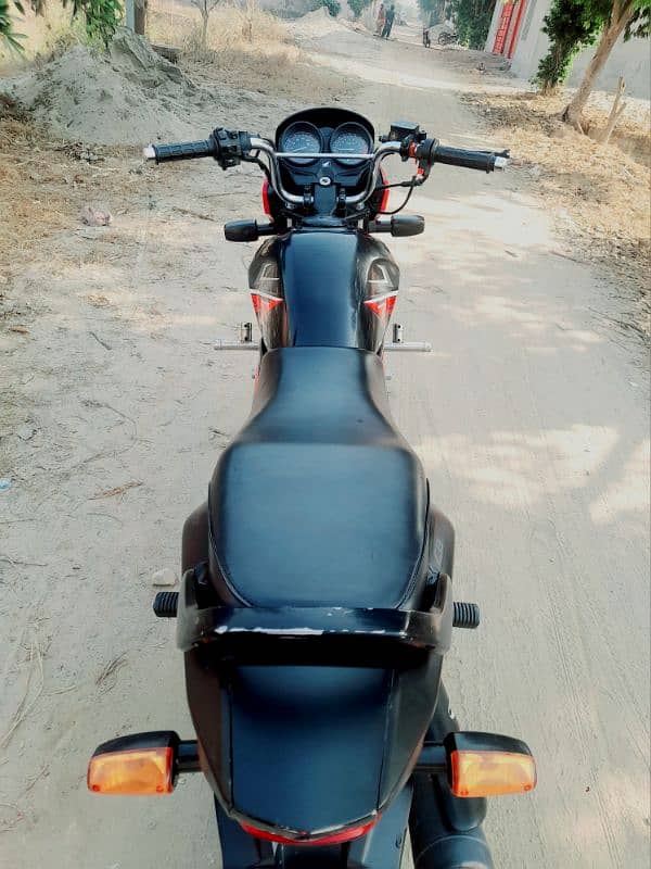 CB 125 black 2