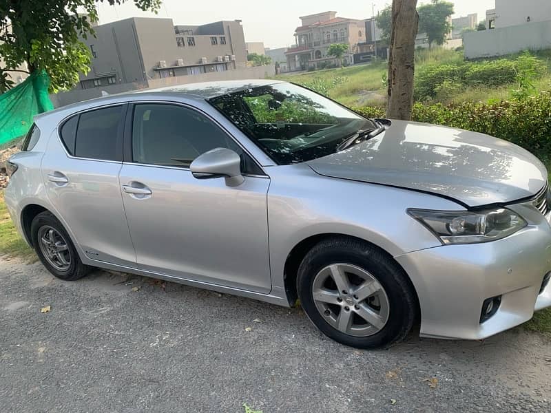 Lexus CT200h 2013 6