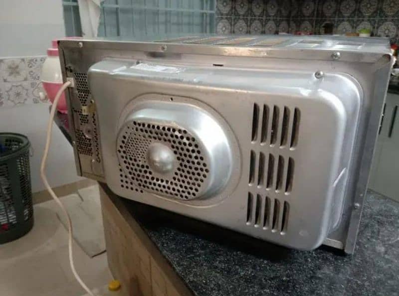 Haier microwave oven brand new condition 3