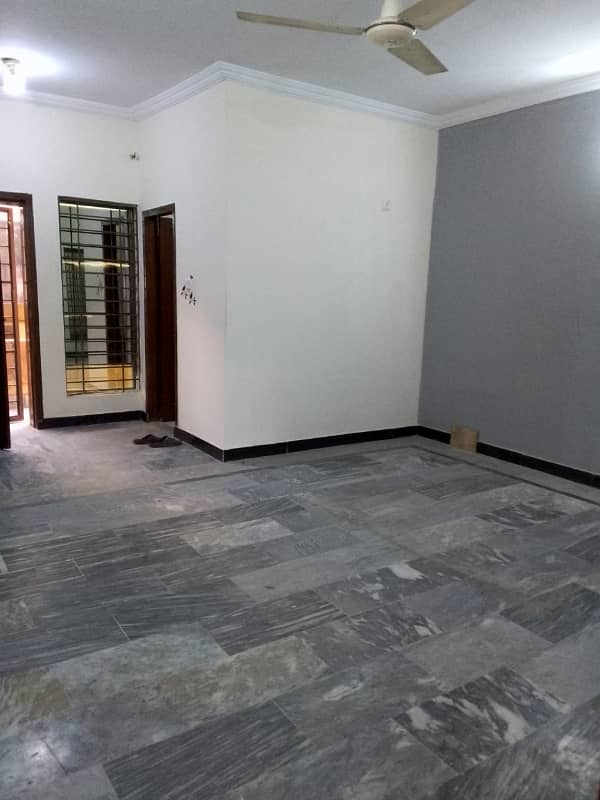 Size 30x60 Ground Portion For Rent In G-13 6