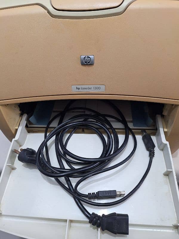 Good Condition HP 1300 Printer For Sale 10