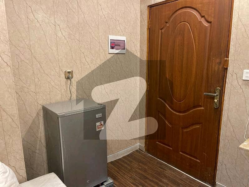 Luxury Fully Furnished Apartment For Sale In Subhan Plaza Block H3 Johar Town Lahore Near Emporium Mall 4