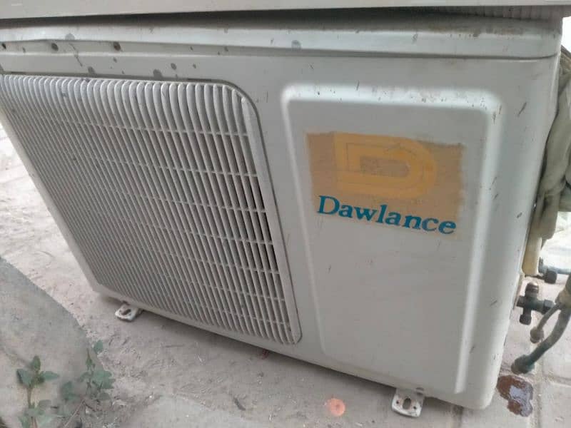 Dawlance splits Air conditioner 1