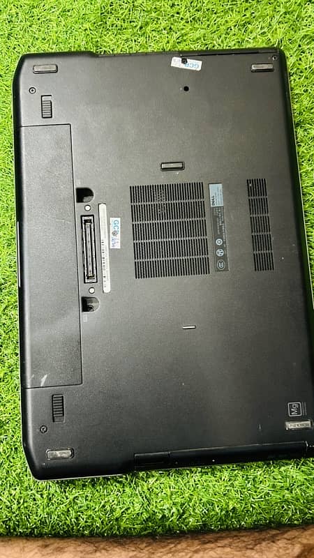 DELL LAPTOP 3RD GEN i7 3