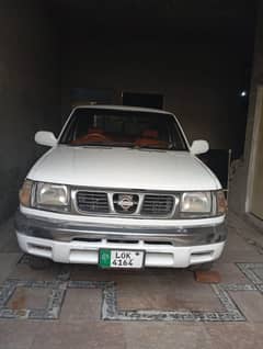 Nissan cheta 1992 / Nissan Dala