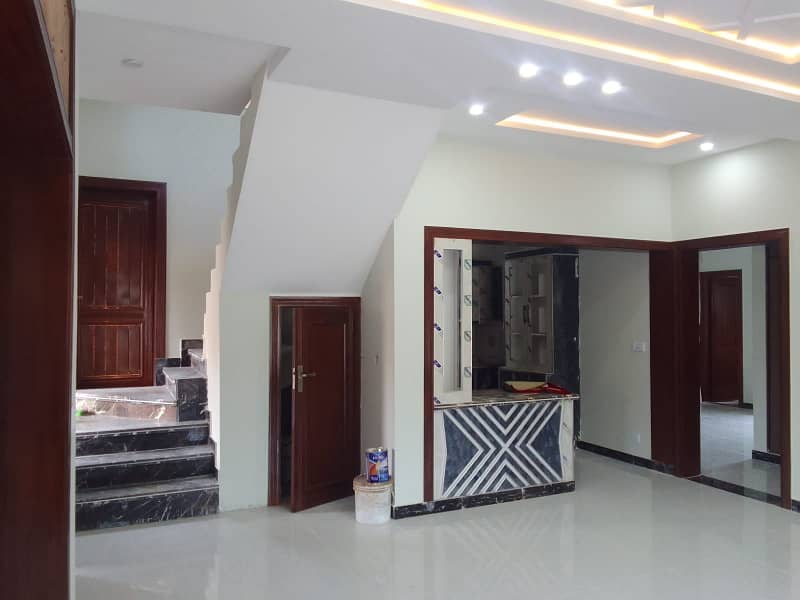 Upper Portion Available for rent in g11 11