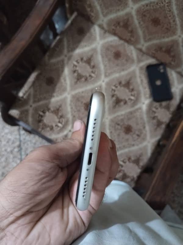 Iphone 11  Pta approved Totally genuine 4