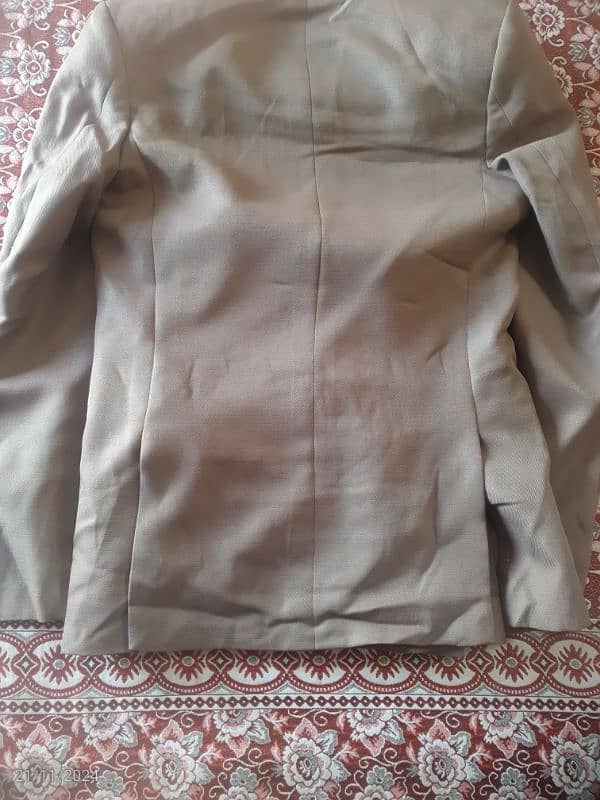 02 pc suit available for sale, only single time used 5