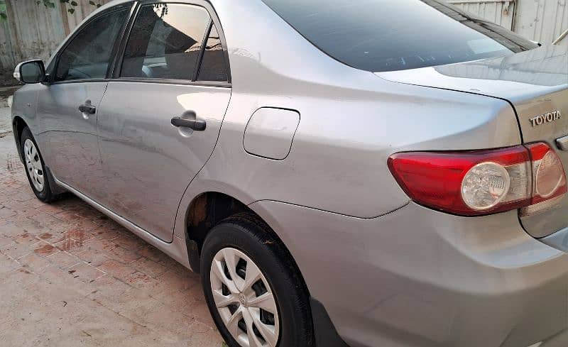 Toyota Corolla GLI 2012 5