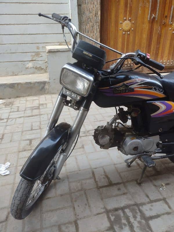 Super Star CD 70 2014 model Karachi number geniune condition Bike 70CC 2