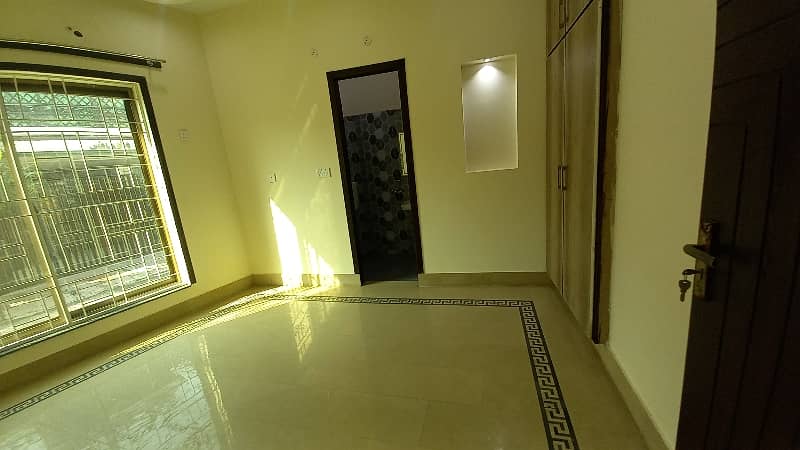 5 Marla Brand New House For Rent In Johar Town 9