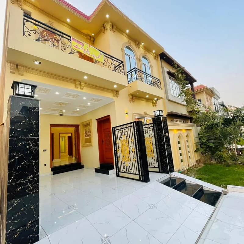 Double Storey 5 Marla House Available In Central Park Housing Scheme For sale 1