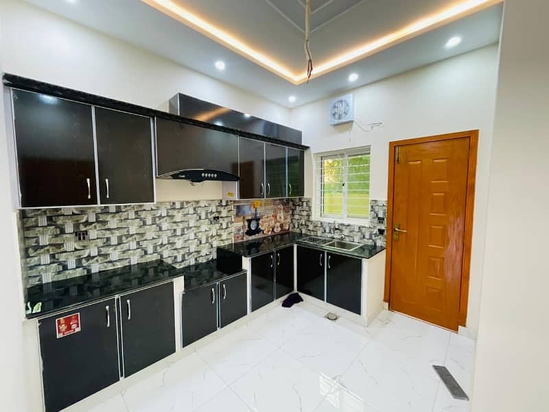 Double Storey 5 Marla House Available In Central Park Housing Scheme For sale 8