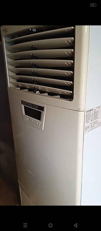 good condition 2 ton A/c 2