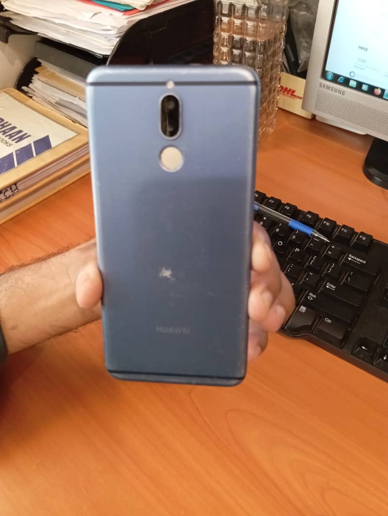 Huawei Mate10 Lite 3