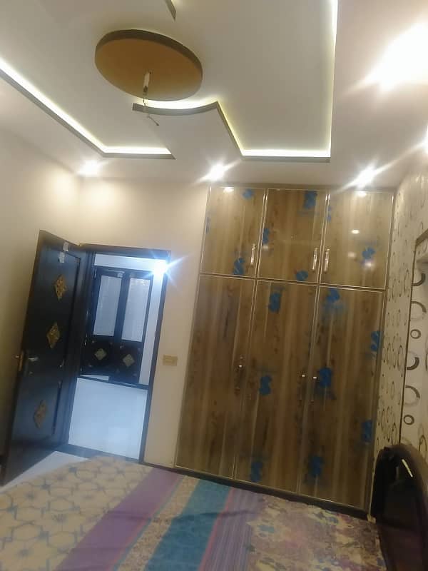 Vip beautiful 6 marla lower portion is available for rent in sabzazar lhr 8