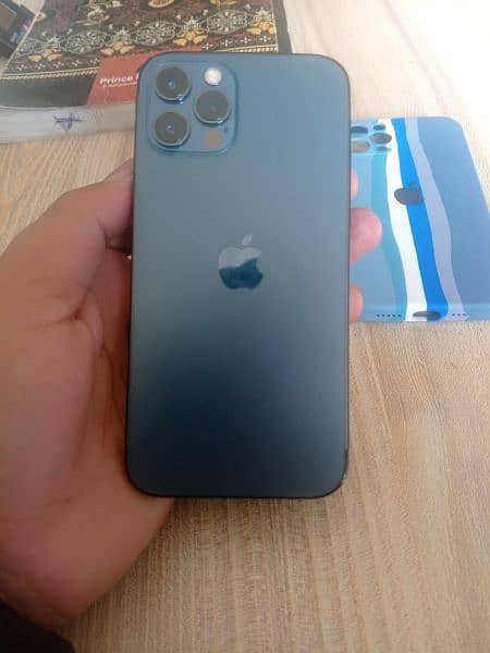 Iphone 12 pro 512GB in almost New condition 0