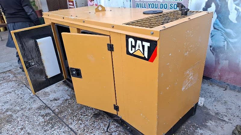 Perkins CAT 22KVA Diesel caterpillar Generator only 345 hours used 4