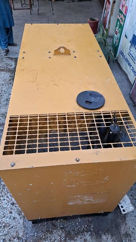 Perkins CAT 22KVA Diesel caterpillar Generator only 345 hours used 11