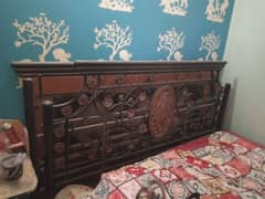 Rod iron bed ,big size,in a good condition.